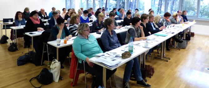 Zuhörende der Fachbereichskonferenz ambulante Pflege des Paritätischen Sachsen in Dresden