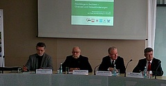 Pressekonferenz zum Wohlfahrtsbericht 2015 in Dresden, Petersen, AWO, Schönfeld, Diakonie, Unger, DRK