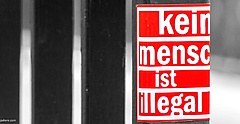 Aufkleber mit dem Schriftzug: Kein Mensch ist Illegal