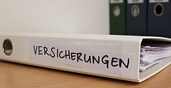 Beispielbild Versicherung Ordner Unterlagen Dokumente