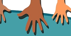 Drei gezeichnete Hände mit unterschiedlicher Hautfarbe ragen von oben in das Bild hinein. Der Hintergrund ist duch einen geschwungenen Bogen in weiß und grün geteilt.