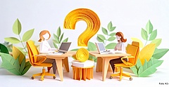 Mehrfarbige Grafik im Schichtpapierstil: Zwei Frauen an Schreibtischen dazwischen ein großes Fragezeichen, alles umrahmt von Pflanzenblätter.